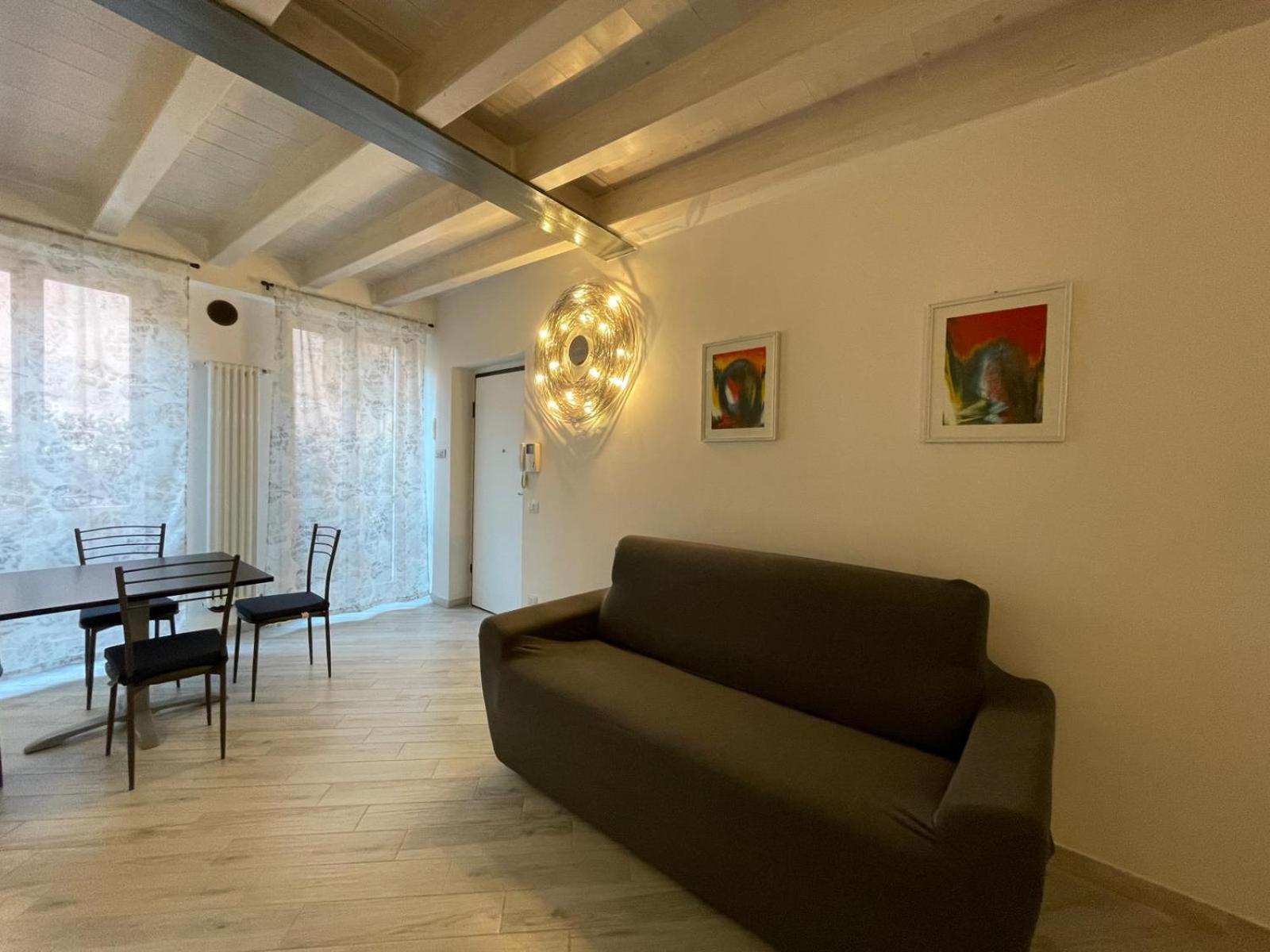 Dimora San Giulio Apartment Bonate Sotto Exterior photo